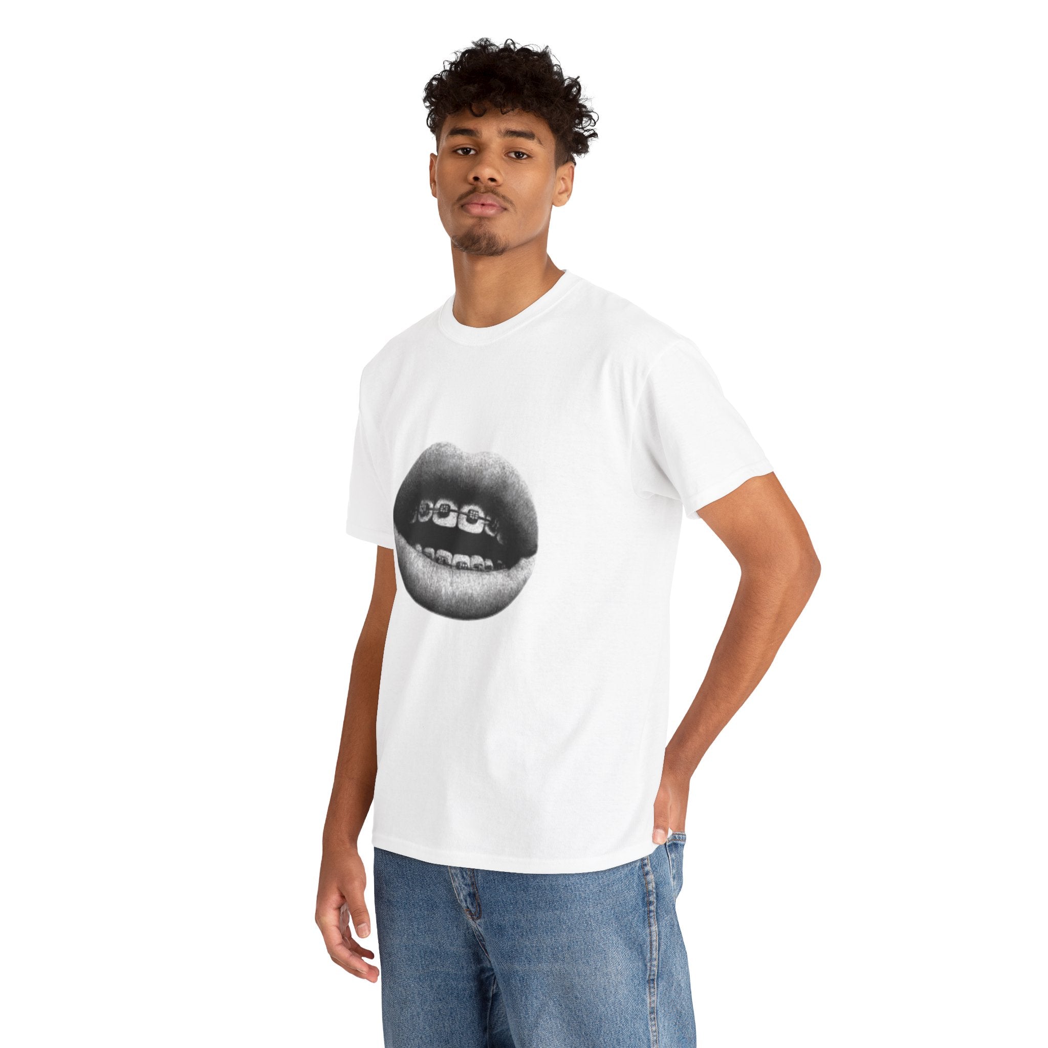 Grey smile graphic tee